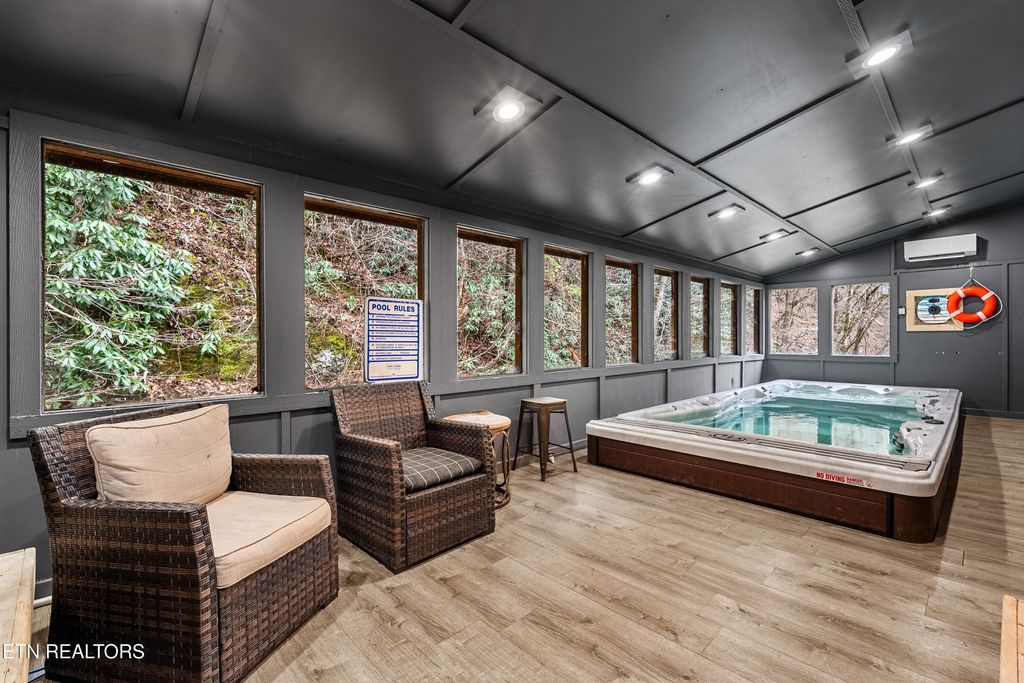 Photo of 315 Caney Creek Rd, Pigeon Forge, TN 37863 (MLS # 1323681)