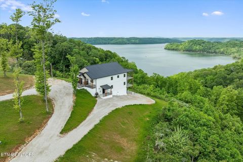 448 Taylor Rd Byrdstown TN 38549