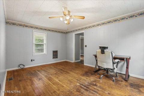 Tiny photo for 139 County Road 532, Etowah, TN 37331 (MLS # 1358420)
