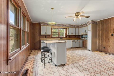 Tiny photo for 139 County Road 532, Etowah, TN 37331 (MLS # 1358420)