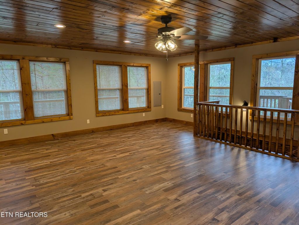 Photo of 2912 Kettle Creek Way, Sevierville, TN 37876 (MLS # 1341075)