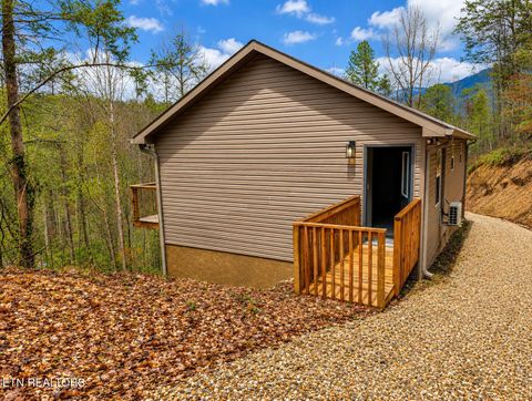 Tiny photo for 2912 Kettle Creek Way, Sevierville, TN 37876 (MLS # 1341075)