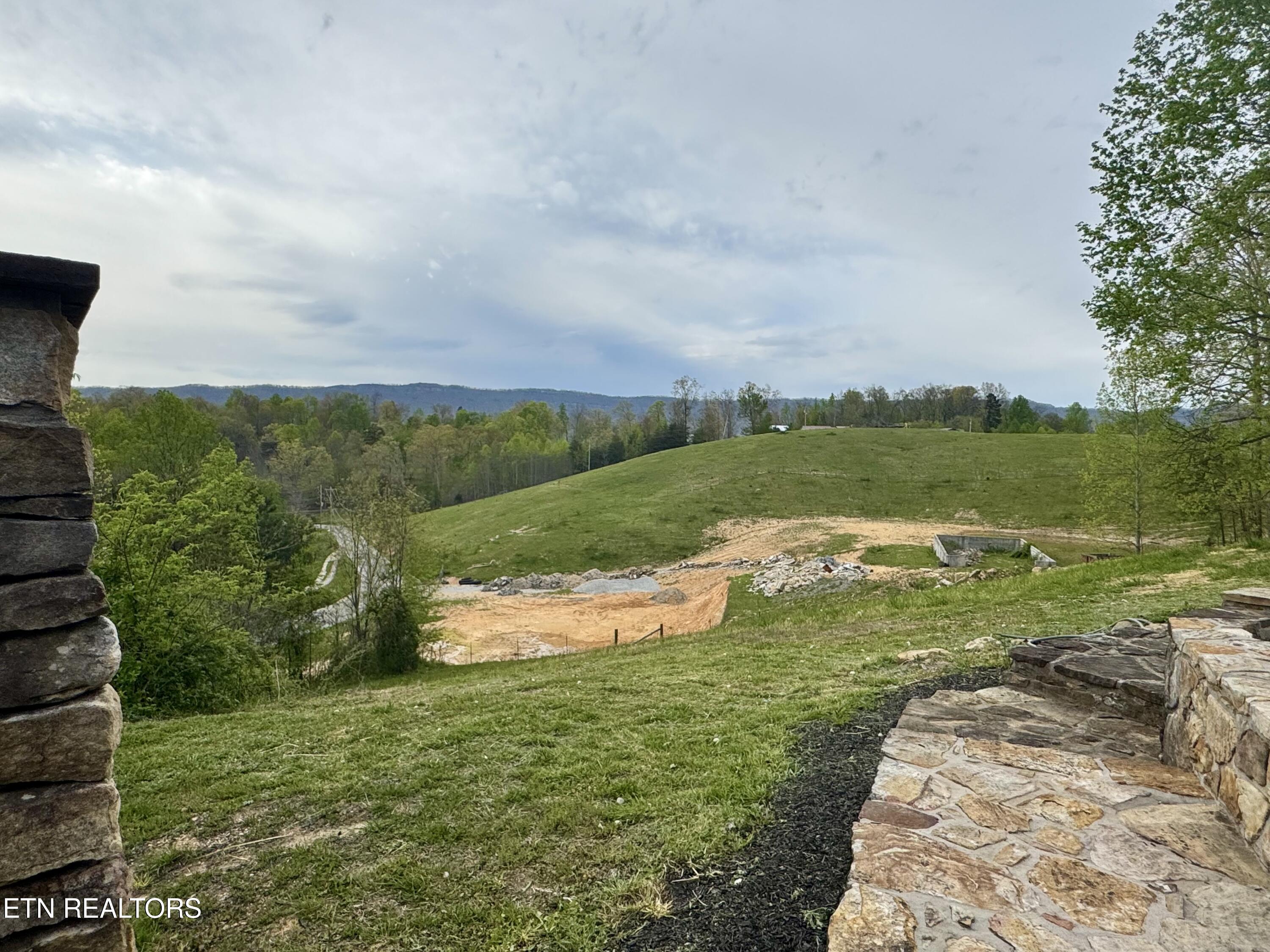 1405 Glade Springs Rd