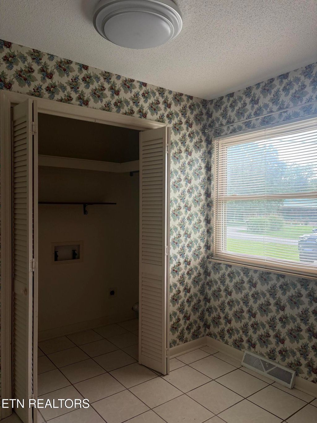 Photo of 123 Stiles Lane, Kingston, TN 37763 (MLS # 1308136)