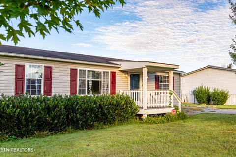 Photo of 1229 Mountain View Circle, Maryville, TN 37801 (MLS # 1355278)