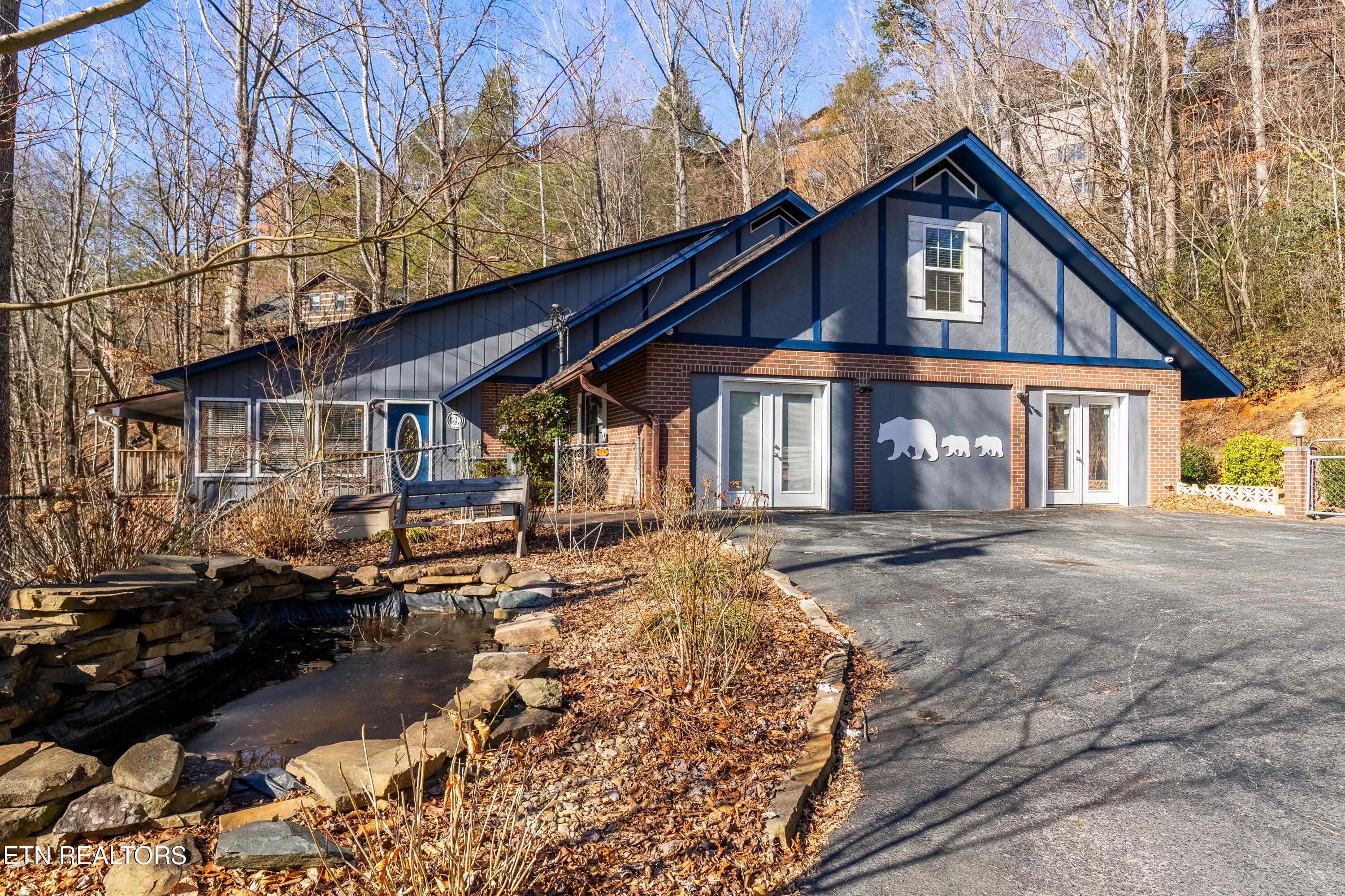 751 Ridge Rd