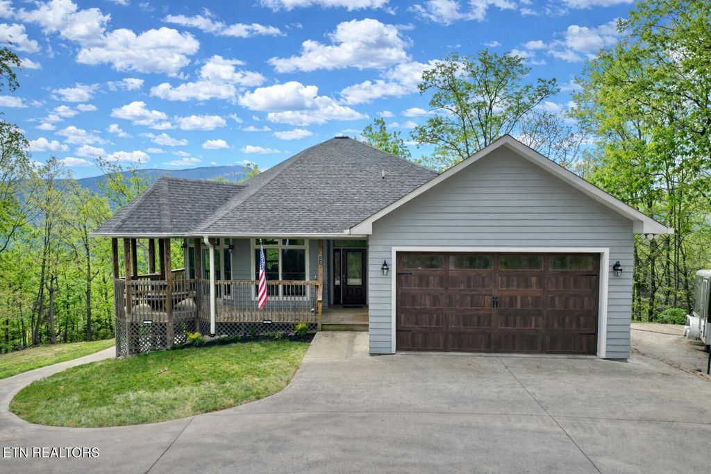 Photo of 2932 Mockingbird Way, Sevierville, TN 37862 (MLS # 1333396)