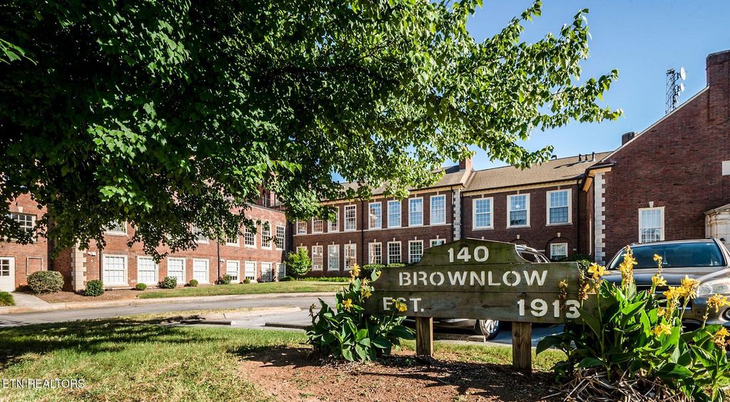 Photo of 140 E Glenwood Ave #206, Knoxville, TN 37917 (MLS # 1314401)