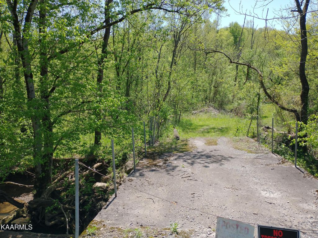 Photo of 420 Winding Ridge Tr, Seymour, TN 37865 (MLS # 1224219)