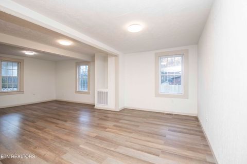 Tiny photo for 299 Big Mountain Hollow Rd, Oliver Springs, TN 37840 (MLS # 1324408)