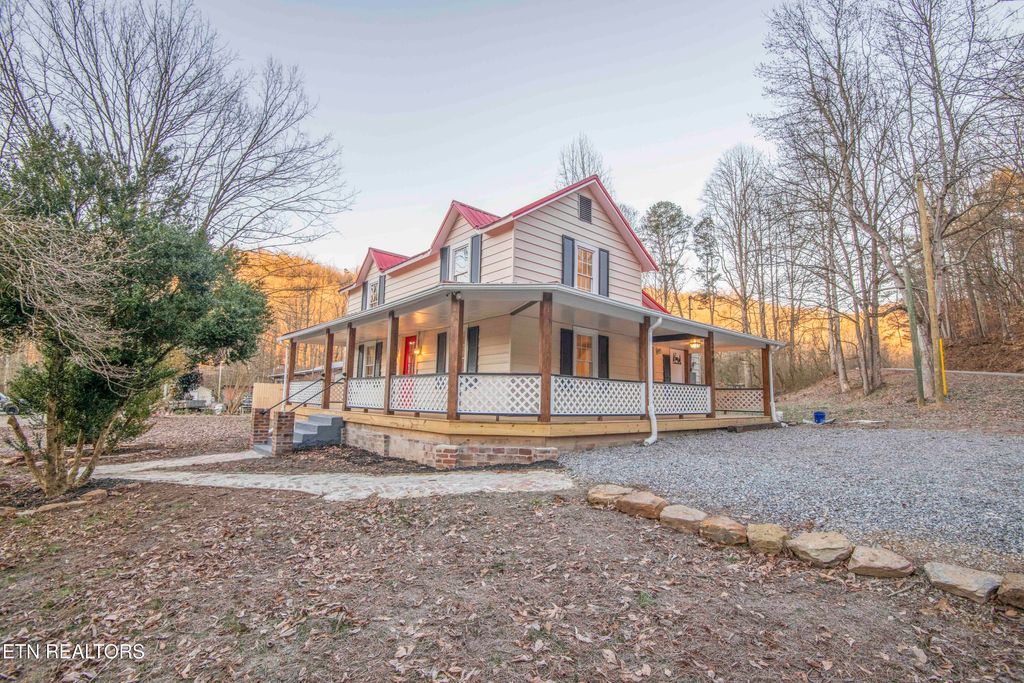 Photo of 299 Big Mountain Hollow Rd, Oliver Springs, TN 37840 (MLS # 1324408)