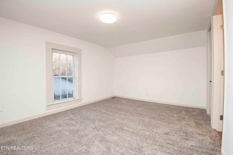 Tiny photo for 299 Big Mountain Hollow Rd, Oliver Springs, TN 37840 (MLS # 1324408)