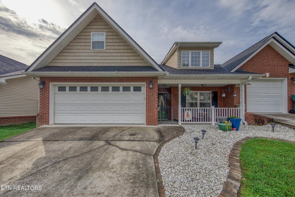 Photo of 1418 Hazelgreen Way, Knoxville, TN 37912 (MLS # 1353477)