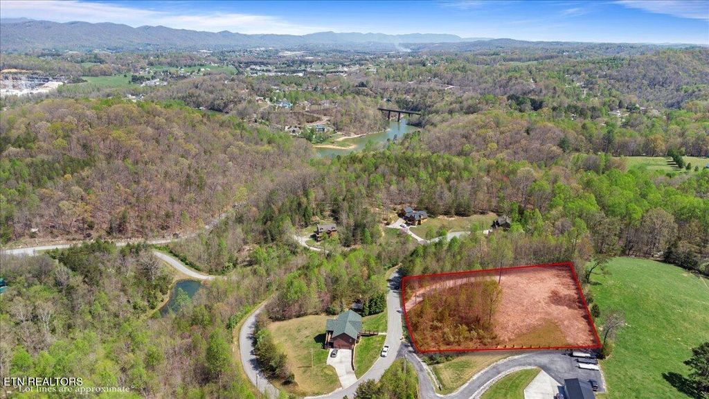 Photo of 281 Red Oak Circle, Caryville, TN 37714 (MLS # 1325498)