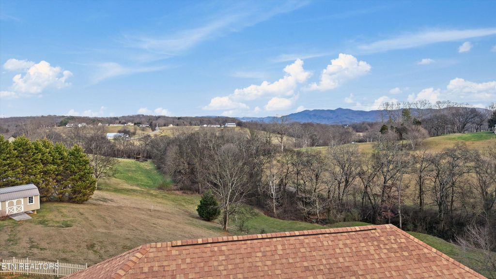 Photo of 3519 Brandon Lee Drive, Maryville, TN 37804 (MLS # 1327532)