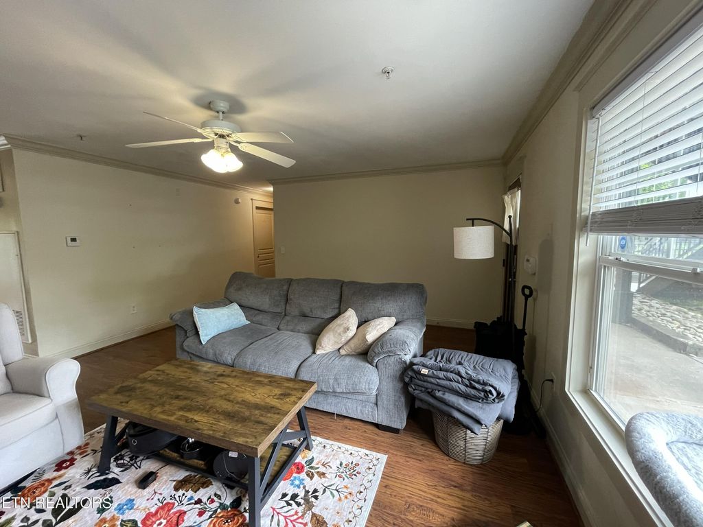Photo of 3831 Cherokee Woods Way 102, Knoxville, TN 37920 (MLS # 1339377)
