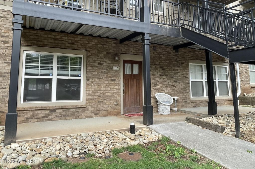 Photo of 3831 Cherokee Woods Way 102, Knoxville, TN 37920 (MLS # 1339377)