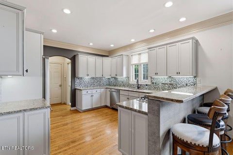 Tiny photo for 4713 Lyons View Pike, Knoxville, TN 37919 (MLS # 1344894)