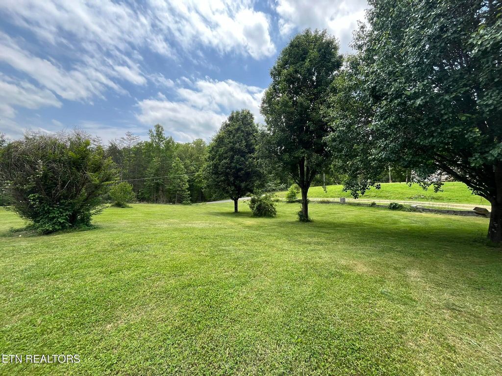 Photo of 130 New Light Circle, Winfield, TN 37892 (MLS # 1302037)