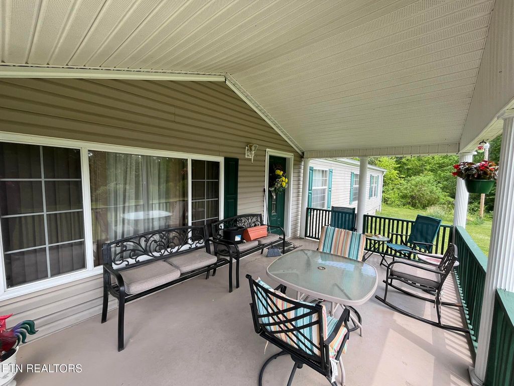 Photo of 130 New Light Circle, Winfield, TN 37892 (MLS # 1302037)