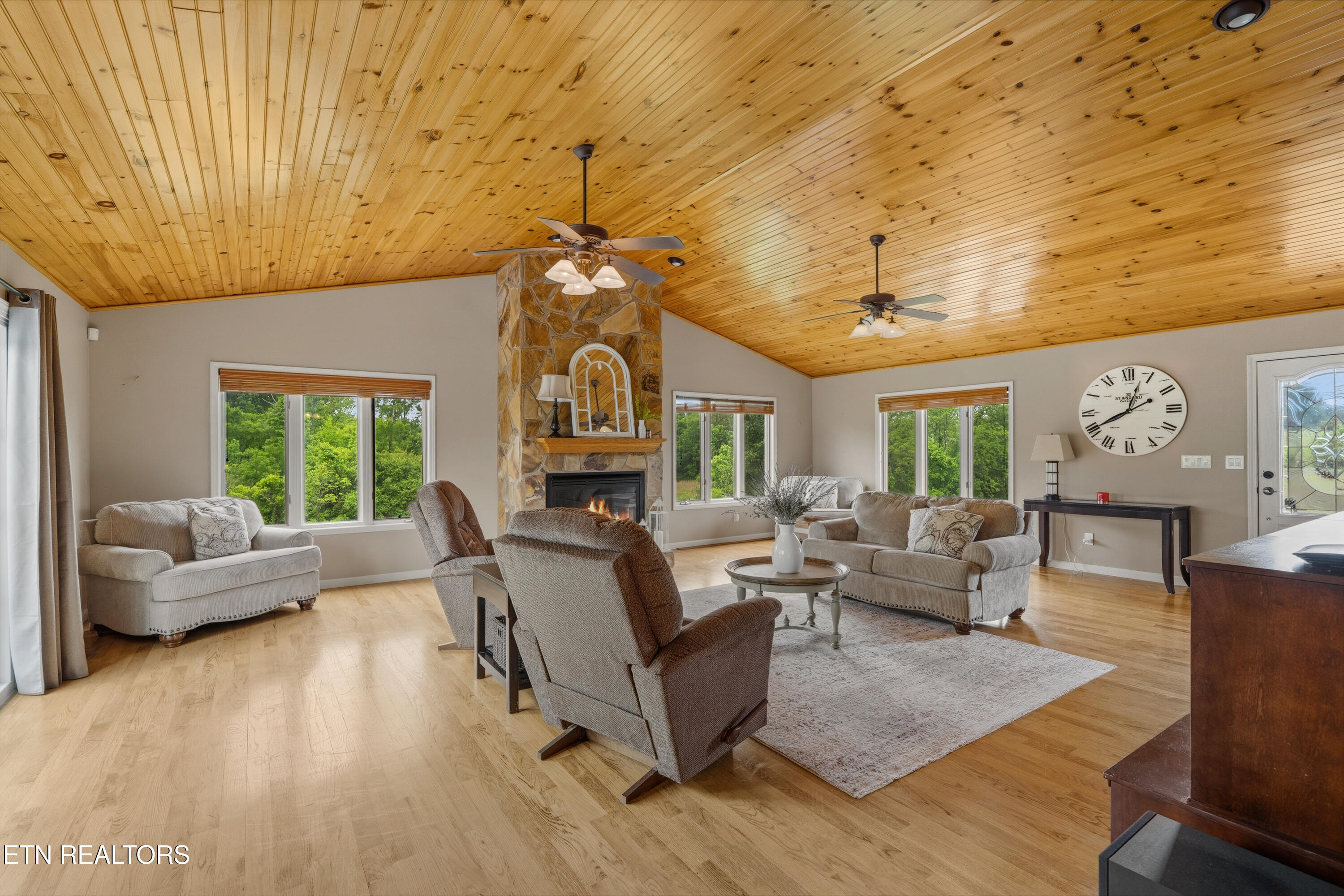6052 Morganton Rd