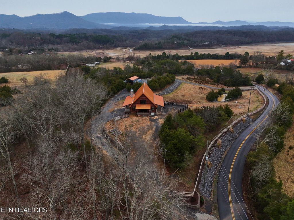 Photo of 1410 Swannsylvania Rd, Dandridge, TN 37725 (MLS # 1332045)