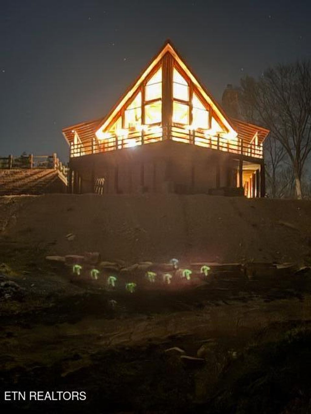 Photo of 1410 Swannsylvania Rd, Dandridge, TN 37725 (MLS # 1332045)