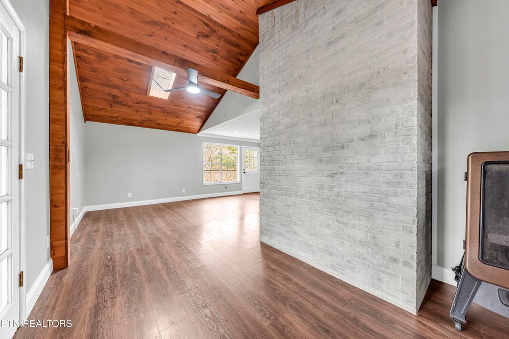 Photo of 980 Deerwood Drive, Dandridge, TN 37725 (MLS # 1303708)