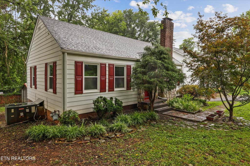 Photo of 1204 Morningside Ave, Maryville, TN 37804 (MLS # 1350519)