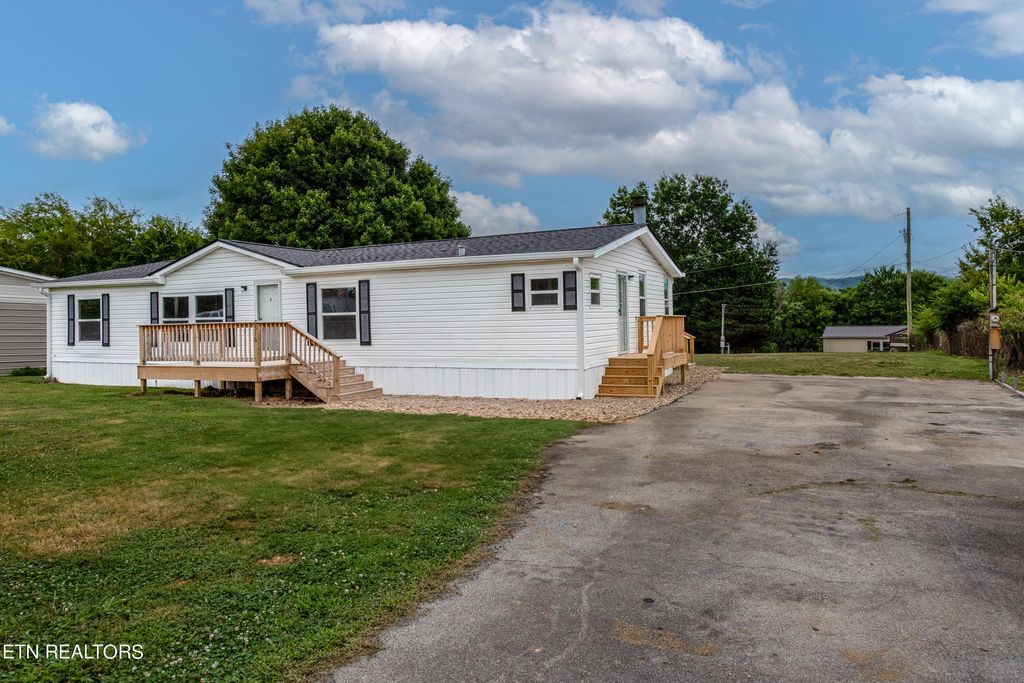 Photo of 316 Winchester Drive, Walland, TN 37886 (MLS # 1269587)