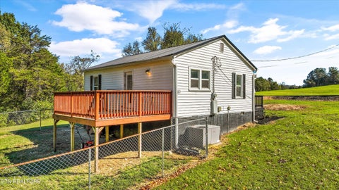 Tiny photo for 626 N White Pine Rd, Talbott, TN 37877 (MLS # 1359469)
