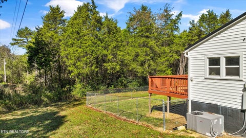Tiny photo for 626 N White Pine Rd, Talbott, TN 37877 (MLS # 1359469)