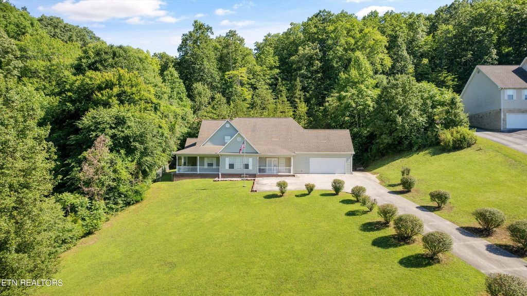 Photo of 112 Richards Drive, Oliver Springs, TN 37840 (MLS # 1265885)