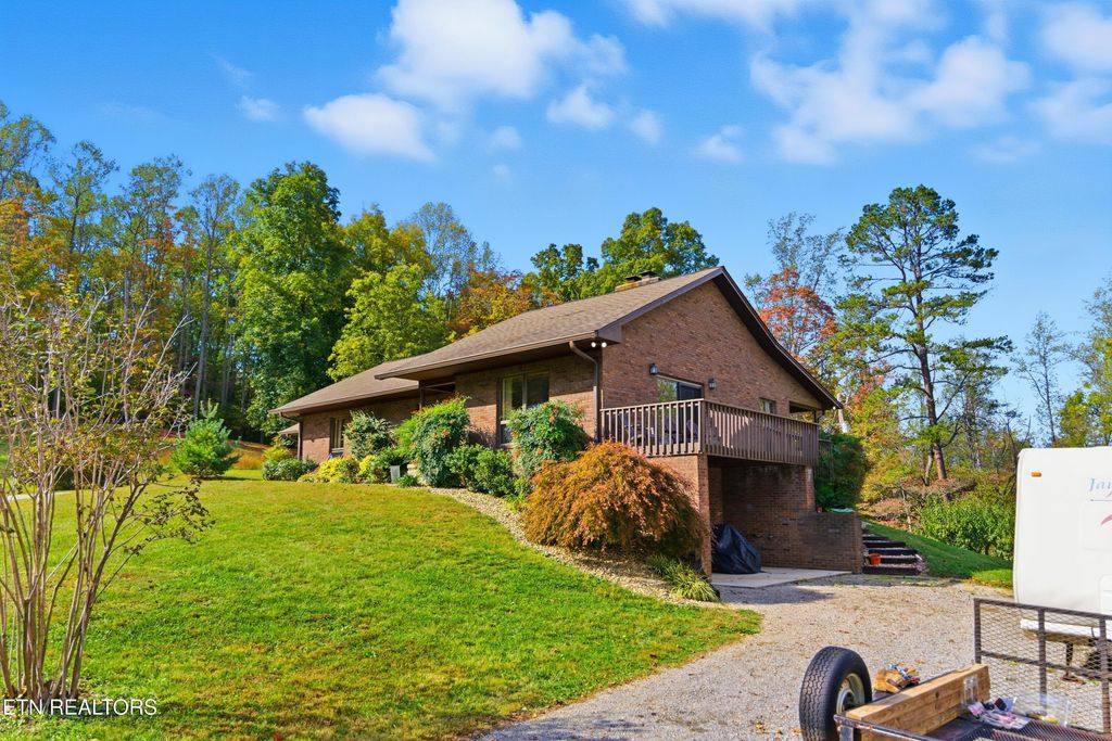 Photo of 122 Fox Hunter Rd, Maynardville, TN 37807 (MLS # 1319624)