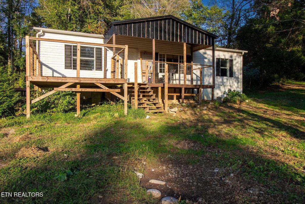 Photo of 175 Collins Rd, Oliver Springs, TN 37840 (MLS # 1317741)