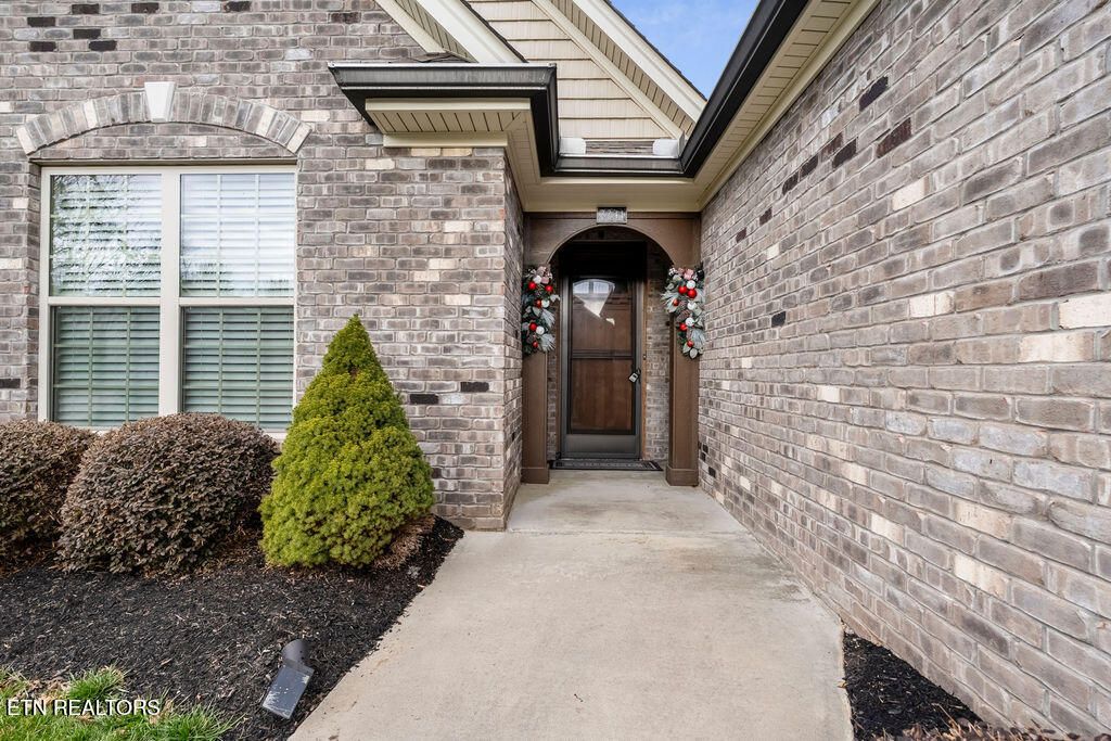 Photo of 2241 Boulder Crest Lane, Sevierville, TN 37876 (MLS # 1325543)