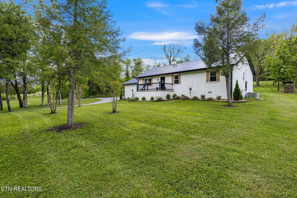 Photo of 109 Lydia Way, Blaine, TN 37709 (MLS # 1262626)