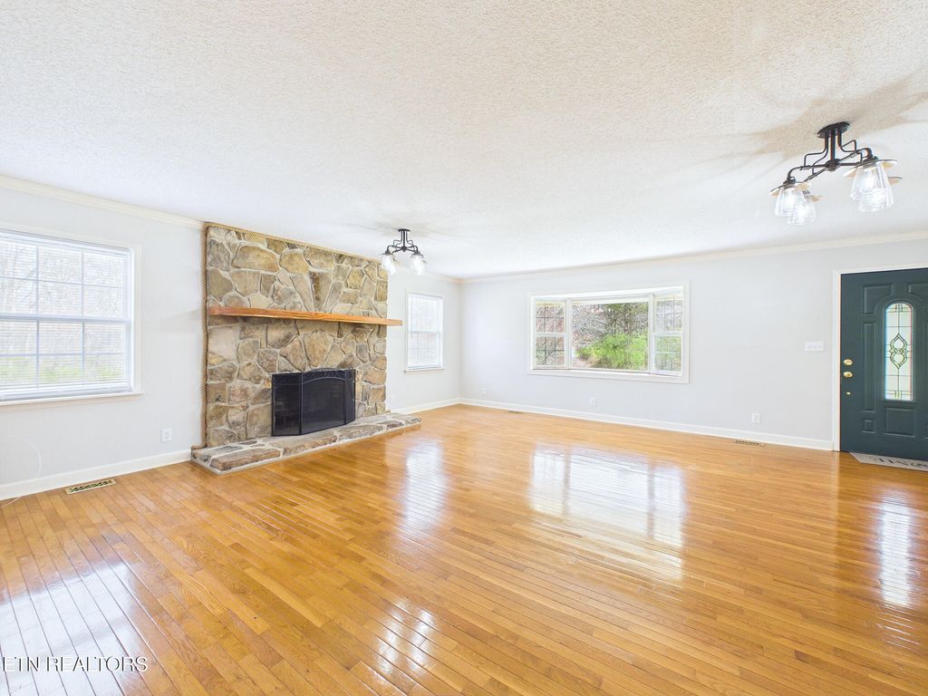 Photo of 228 County Road 326, Sweetwater, TN 37874 (MLS # 1332936)