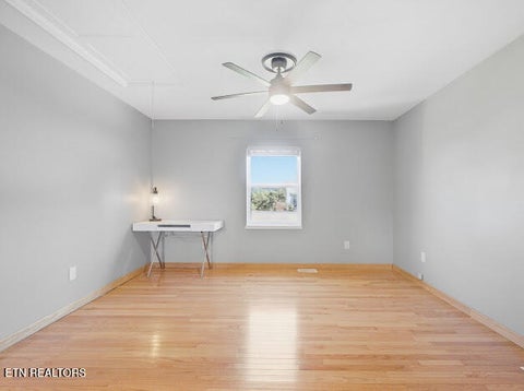 Tiny photo for 214 Long Drive, Harriman, TN 37748 (MLS # 1358319)