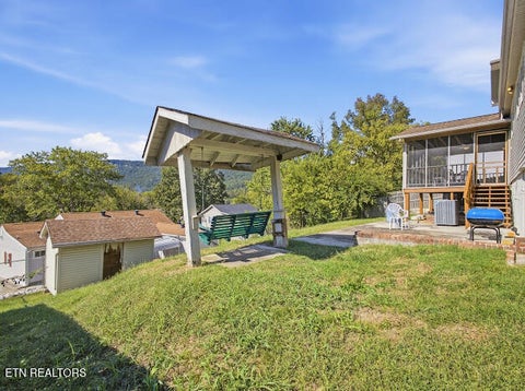 Tiny photo for 214 Long Drive, Harriman, TN 37748 (MLS # 1358319)