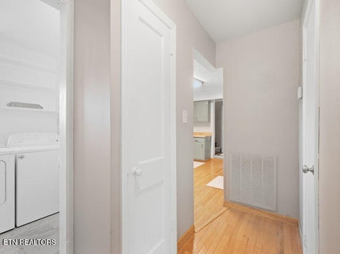 Tiny photo for 214 Long Drive, Harriman, TN 37748 (MLS # 1358319)
