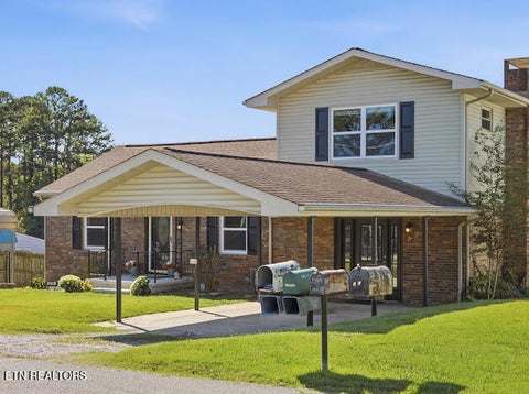 Tiny photo for 214 Long Drive, Harriman, TN 37748 (MLS # 1358319)