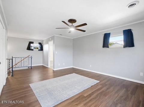 Tiny photo for 214 Long Drive, Harriman, TN 37748 (MLS # 1358319)