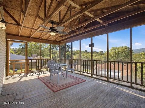Tiny photo for 214 Long Drive, Harriman, TN 37748 (MLS # 1358319)