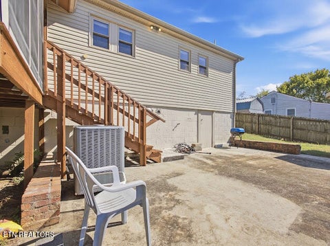 Tiny photo for 214 Long Drive, Harriman, TN 37748 (MLS # 1358319)