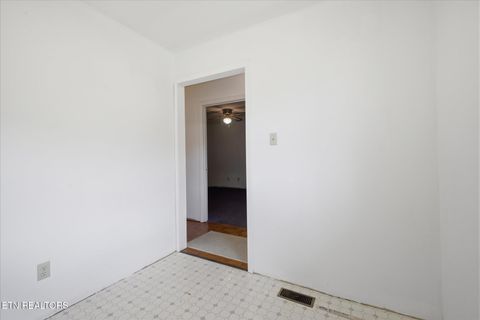 Tiny photo for 193 Loyston Rd, Maynardville, TN 37807 (MLS # 1347526)