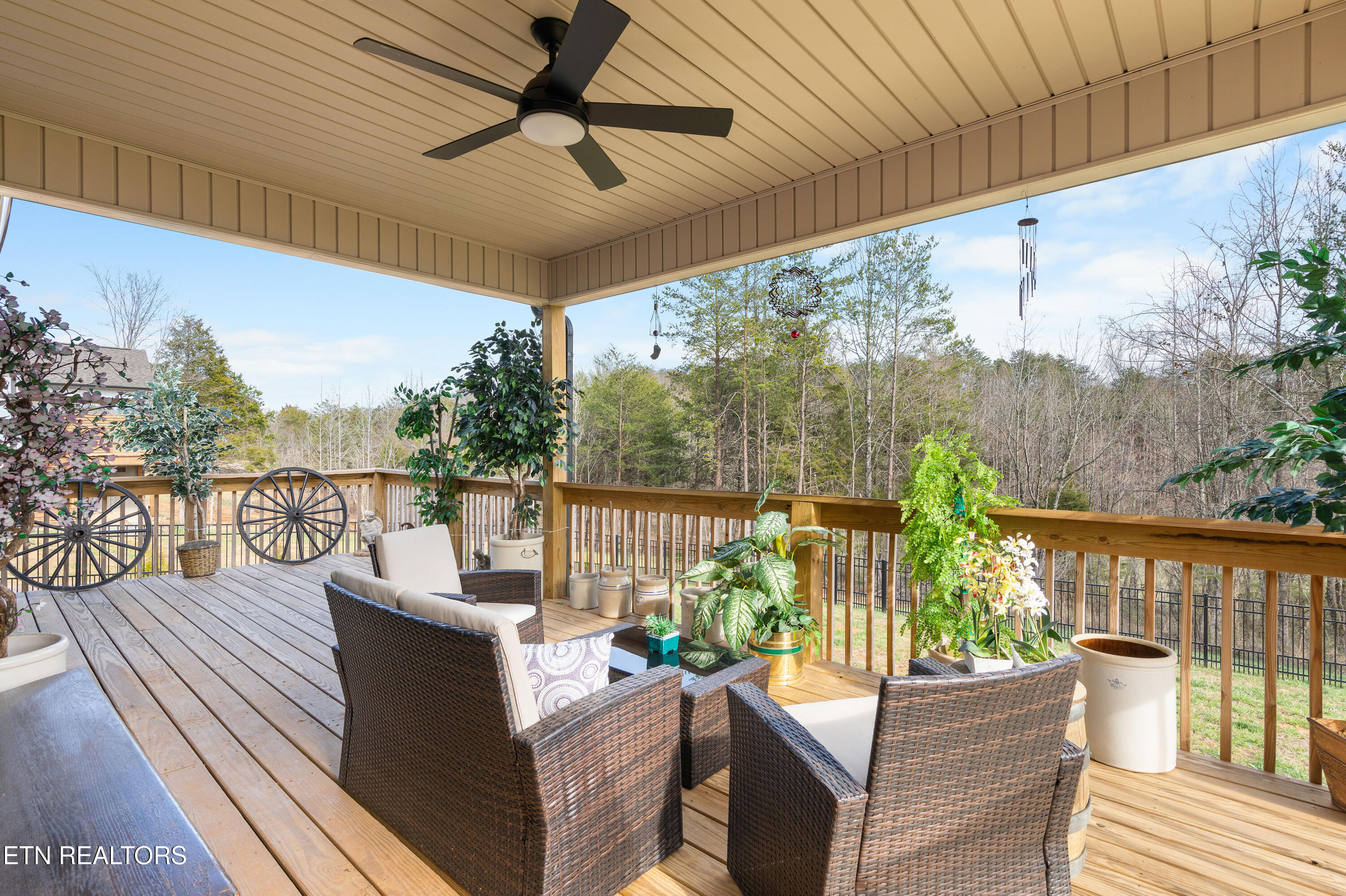 860 Pinebrooke Drive