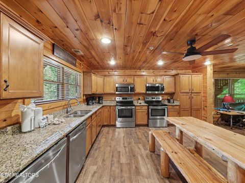 Tiny photo for 805 Spirit Loop Way, Gatlinburg, TN 37738 (MLS # 1341087)