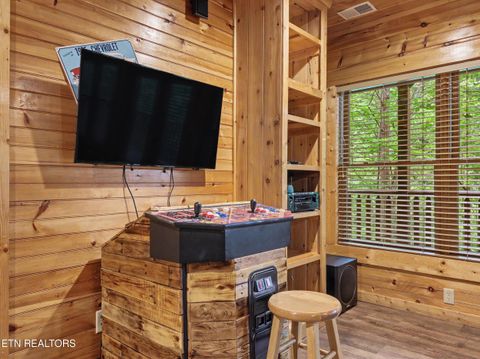Tiny photo for 805 Spirit Loop Way, Gatlinburg, TN 37738 (MLS # 1341087)