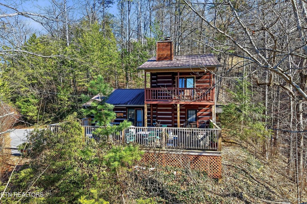 Photo of 1815 Taylor Way, Sevierville, TN 37876 (MLS # 1329647)